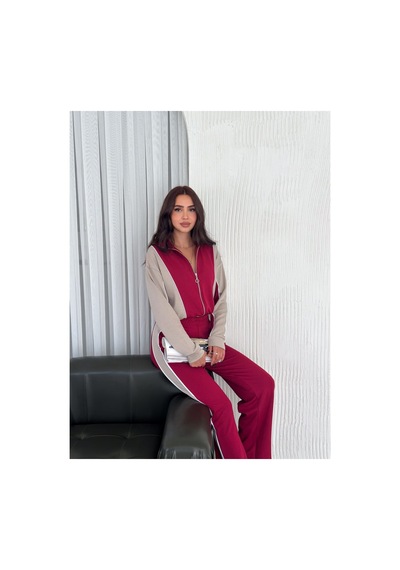 Gugus Kadın Trend Eşofman Takımı Dik Yaka Fermuarlı Bol Paça Yanları Şeritli Aysho Model Bordo-bej Gugus Kadın Trend Eşofman Takımı Dik Yaka Fermuarlı Bol Paça Yanları Şeritli Aysho Model Bordo-bej