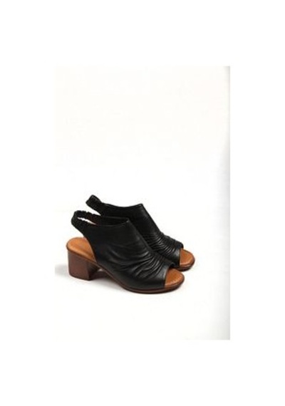 Castle Black 4579 Kadın Hakiki Deri Kısa Topuklu Comfort Sandalet Siyah Siyah