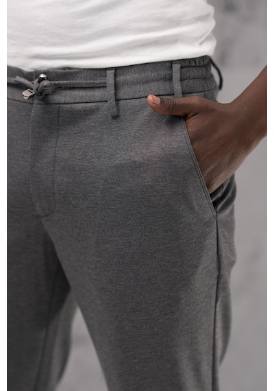 Beli Lastikli Ve İplikli Rayon Kumaş Regular Fit Likralı Jogger Pantolon gri