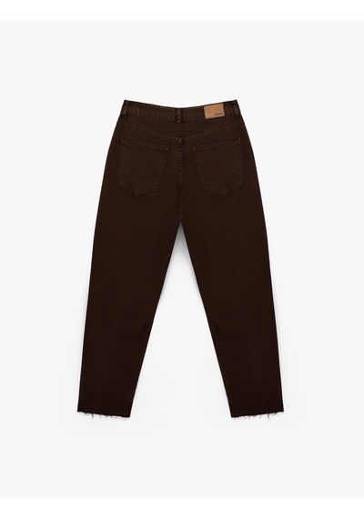 Koton Yüksek Bel Cepli Düğmeli Pamuklu Düz Paça Denim Pantolon - Mom Slim Jean Koyu Kahverengi 6sal40075mw Koyu Kahve