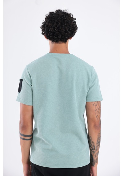Rowinger Waffle Örgü Dokulu Göğüs Logolu Kolda Mini Cep Detaylı Bisiklet Yaka Erkek Spor T-shirt Çağla Rowinger Waffle Örgü Dokulu Göğüs Logolu Kolda Mini Cep Detaylı Bisiklet Yaka Erkek Spor T-shirt Çağla
