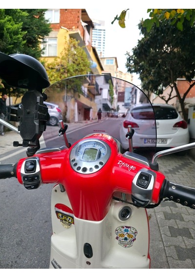 Motocam Arora Malibu 125 Ön Cam 2017-2026 Model 37cm Füme Renkli 4mm Aparatsız