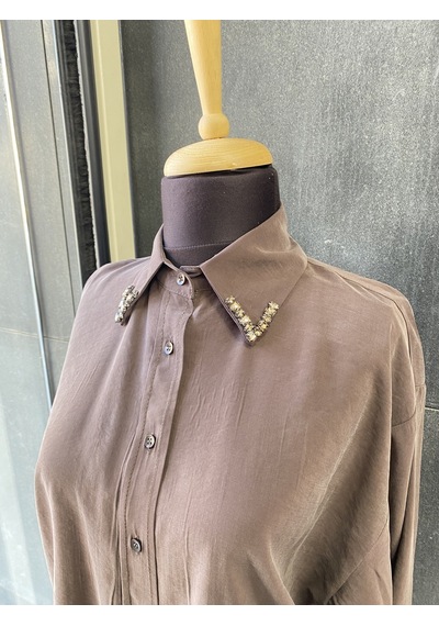 Pera Moda Yakası Taşlı Modal Kumaş Oversize Kadın Gömleği Kahverengi