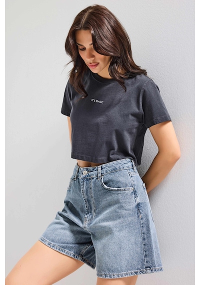 Itsbasic Kadın Koyu Kot Rengi 2s6-125 Mom Fit Midi Boy %100 Koton Denim Şort