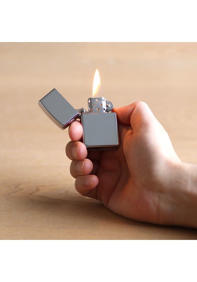 Tesbihane İsme Özel Yazılı Gümüş Renk Taşlı Metal Çakmak