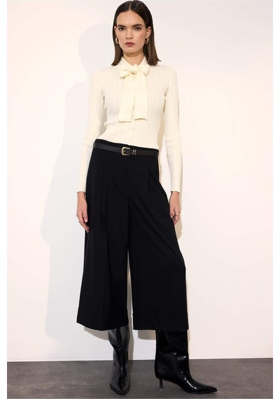 Defacto Yüksek Bel Crop Fit Pantolon G8869ax26spbk81 Siyah-bk81