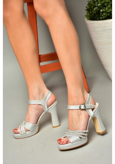 Fox Shoes S246575504 Gümüş Kumaş Kalın Topuklu Kadın Abiye Ayakkabı Gümüş