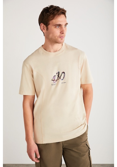 Grimelange Pablo Erkek %100 Organik Pamuklu Regular Önü Baskılı Dikiş Dekoratif Detaylı Bej T-shirt Bej