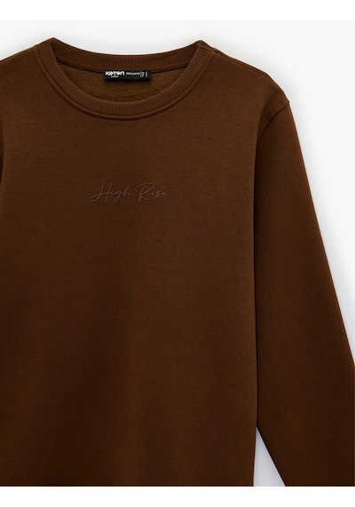 Koton Regular Fit Uzun Kollu Şardonlu Bisiklet Yaka Basic Baskılı Sweatshirt Kahverengi 6sam70046mk Kahverengi
