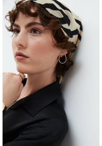 Klasik Oval Küpe Gold