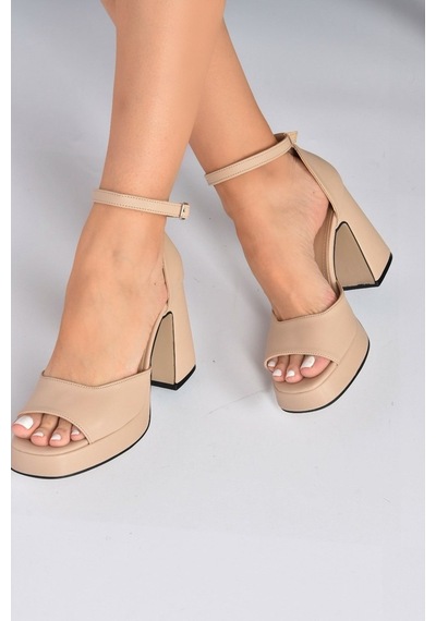Fox Shoes Ten Kalın Platform Topuklu Kadın Ayakkabı K404100209