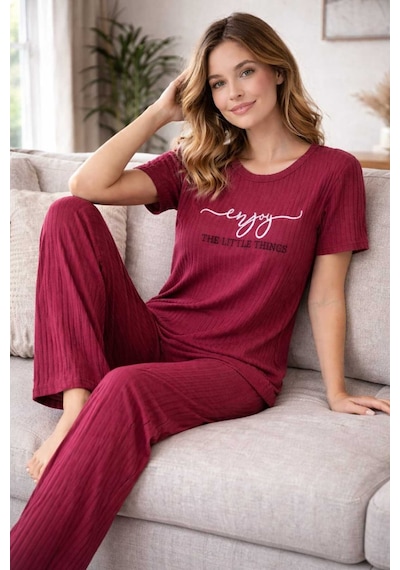 Kadın %100 Pamuk Pijama Takımı Raporlu Kumaş Rahat Kalıp Yazlık Ev Giyim Bordo