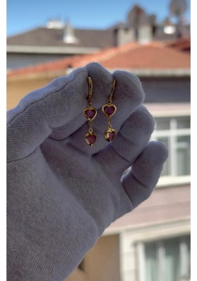 Çelik Gold Renk Kalpli Sallantılı Minimal Özel Tasarım Küpe Pembe