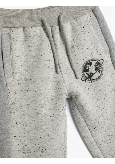 Koton Jogger Eşofman Altı Baskı Detaylı Beli Bağlamalı Cepli Şardonlu Gri 4wkb40214tk 4WKB40214TK031 Gri