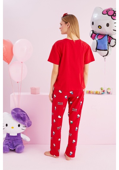 Siyah İnci Lisanslı %100 Pamuk Çok Renkli Bisklet Yaka Pijama Takım Hk017 Kırmızı Siyah İnci Lisanslı %100 Pamuk Çok Renkli Bisklet Yaka Pijama Takım Hk017 Kırmızı