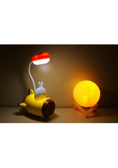 Işık Kasabası 134 Tepe Lambalı Kalem Traşlı Sarı Uçak Masa Lambası İle 3 D Led Küre Sarı Gece Lambası
