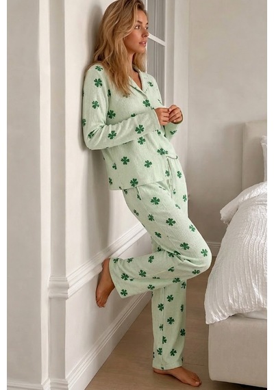 Womanandkids Yeşil Kadın Desenli Düğmeli Uzun Kollu Pijama Takımı