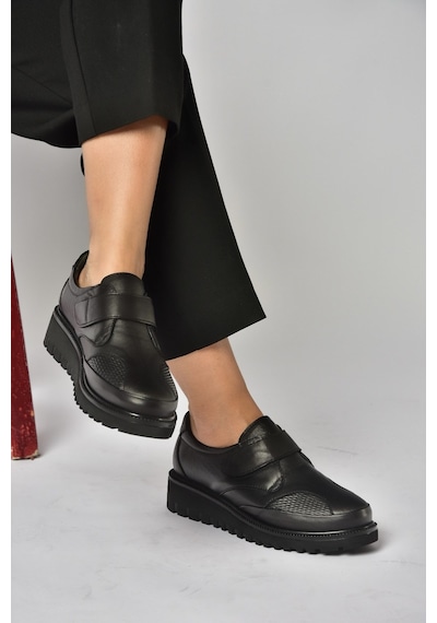 Fox Shoes Z555251003 Siyah Hakiki Deri Günlük Kadın Ayakkabı