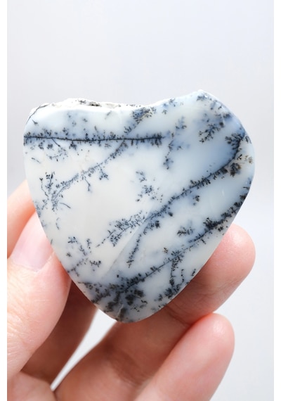 Kalp Aşkı Dendritik Opal, Sevgi Hikayeniz İçin Zamansız Bir Hediye