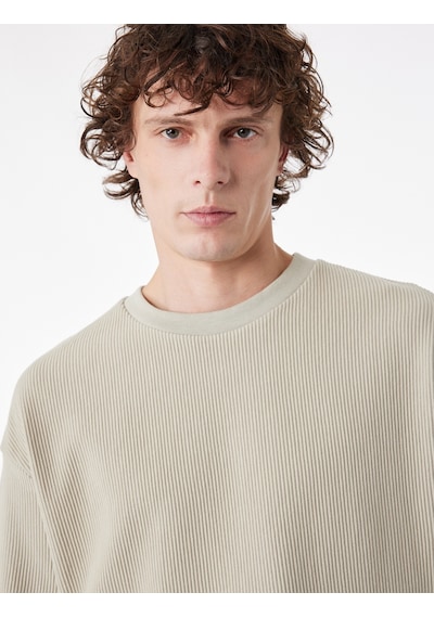 Koton Kısa Kollu Bisiklet Yaka Pamuklu Basic Oversize Tişört Haki 6sam10279mk Haki
