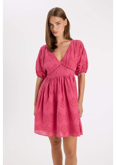 DeFacto Babydoll Vual Kısa Kollu Brode Mini Abiye Elbise D4402AX24HSPN184