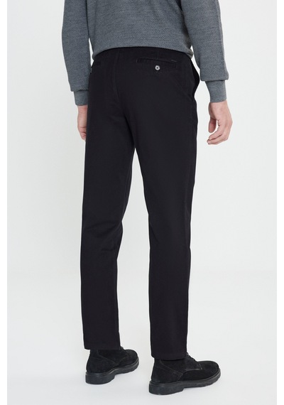 AC&Co / Altınyıldız Classics Erkek Sıyah %100 Pamuk Comfort Fit Rahat Kesim Yan Cepli Pantolon Siyah
