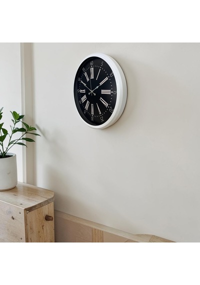 Beyaz Elegant Tasarım 52 Cm Metal Duvar Saati