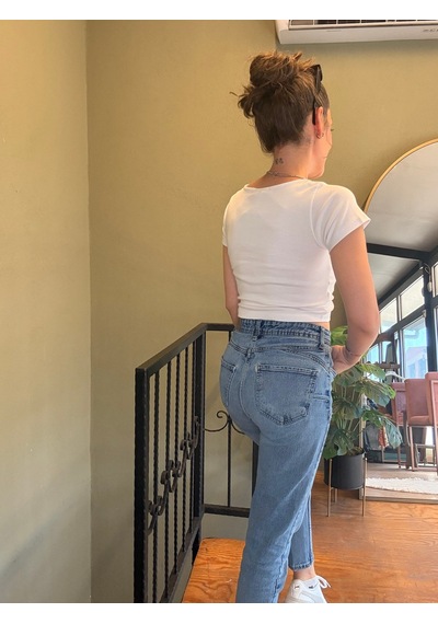 Ali Butik Ekru Önü Büzgülü Crop Tişört