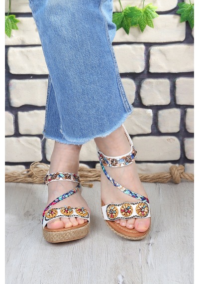 Vojo Daisy Rahat Taban Taş Boncuk Detaylı Kadın Sandalet 267800001858 05 Beyaz Beyaz