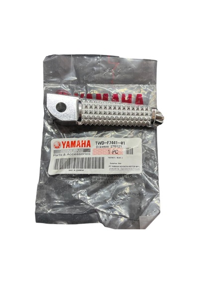 YAMAHA YZF R25-MT25 ARKA BASAMAK SAĞ 2015-2021 1WD-F7441-