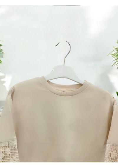 Kız Çocuk Pamuklu İki İplik Kolları Güpür Yuvarlak Yaka Sweatshirt-14464 Bej