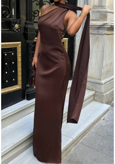 Mayrem May Rem Kadın Saten Halter Yaka Şal Detaylı Maxi Abiye Elbise Kahverengi