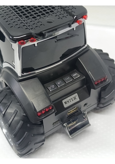 Traktör Şeklinde Bluetooth Hoparlör Şarjlı Kablosuz Speaker Fm Sd Kart Usb - Siyah- Tek Ebat