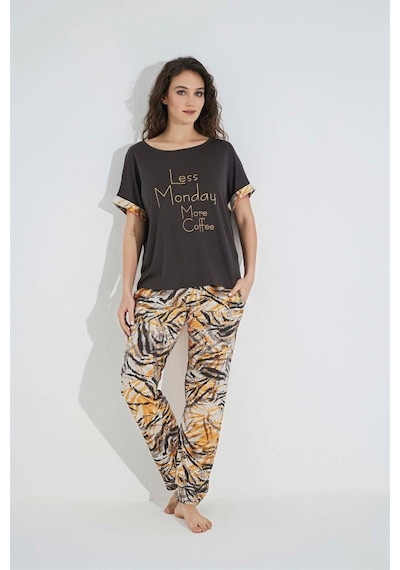 Monamise Kadın Desenli Kısa Kollu "less Mondey More Coffee" Pijama Takımı 23105 Mor Monamise Kadın Desenli Kısa Kollu "less Mondey More Coffee" Pijama Takımı 23105 Mor