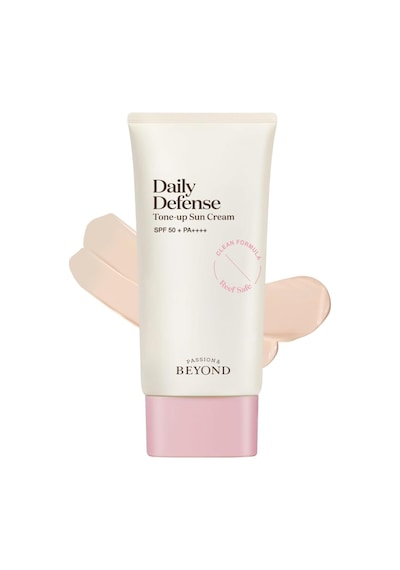 Daily Defense Tone-up Sun Cream Spf50+ Pa++++ Aydınlatıcı & Renk Eşitleyici Güneş Kremi 50 Ml