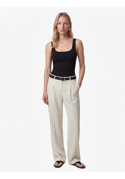 Koton Kare Yaka Slim Fit Kalın Askılı Crop Üst Siyah 6sak10228ek
