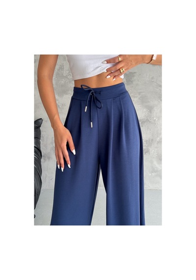 Gugus Kadın Modal Kumaş Şalvar Trend Model Paça Ve Bel Detaylı Rahat Kesim Eşofman Lacivert Gugus Kadın Modal Kumaş Şalvar Trend Model Paça Ve Bel Detaylı Rahat Kesim Eşofman Lacivert