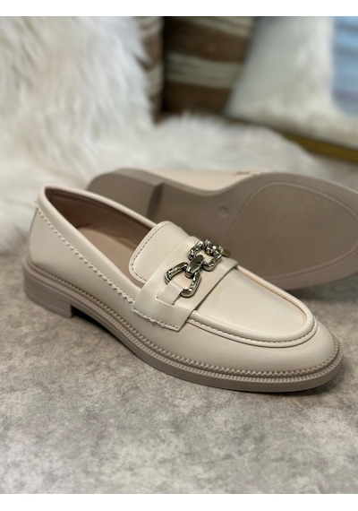 Günlük Kadın Loafer Makosen Klasik Alçak Topuklu Desenli Taban Zincirli Oval Burunlu Ayakkabı 150 Bej Günlük Kadın Loafer Makosen Klasik Alçak Topuklu Desenli Taban Zincirli Oval Burunlu Ayakkabı 150 Bej