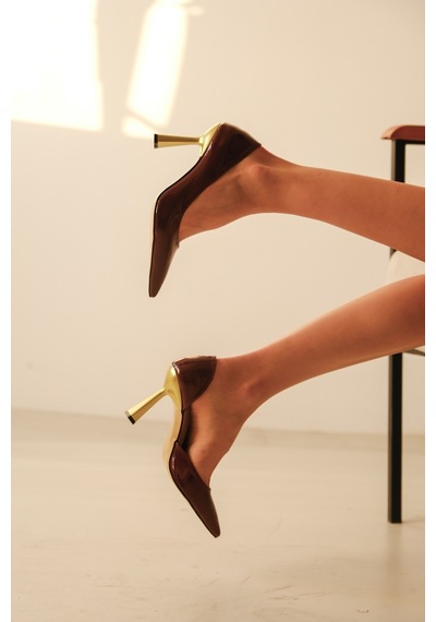 Divolya Scarlet Bordo Kırışık Rugan 8cm Topuk Boyu Günlük Kullanım Stiletto Bordo