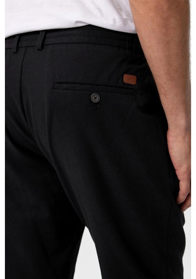 Süvari Siyah Slim Fit Armürlü Jogger Pantolon