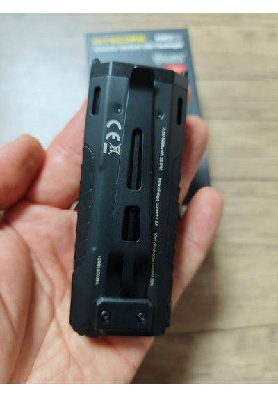Nıtecore Edc37 Edc Fener 8000 Lümen Siyah