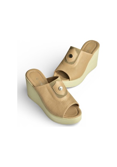 Fox Shoes Y555250703 Bej Hakiki Deri Dolgu Topuklu Kadın Terlik Bej