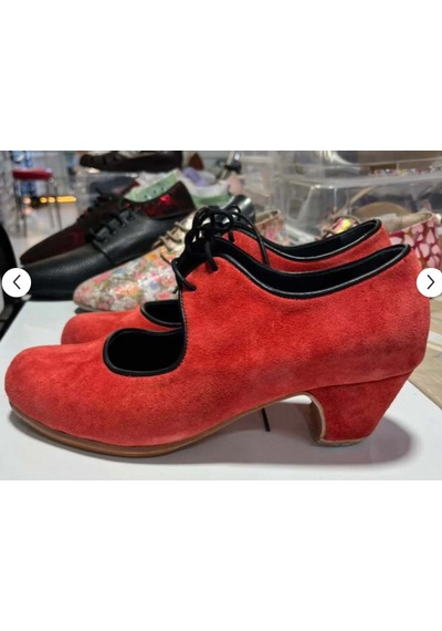Bitangosu "flamenkonun Ateşi" Flamenko Ve Dans Ayakkabısı 5.5 Cm Topuk Boyu - Kırmızı/siyah Biyeli, Ahşap Ve Çivili Taban Kırmızı Kadife Bitangosu "flamenkonun Ateşi" Flamenko Ve Dans Ayakkabısı 5.5 Cm Topuk Boyu - Kırmızı/siyah Biyeli, Ahşap Ve Çivili Taban Kırmızı Kadife