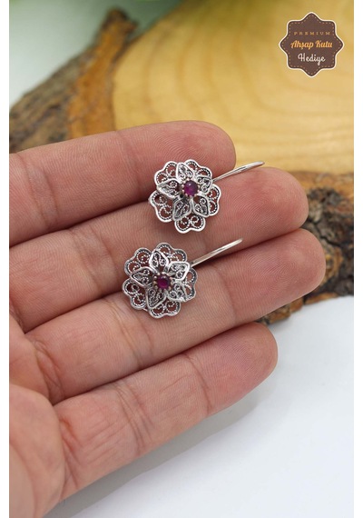 Yakut Taşlı Çiçek Model Oksitli Telkari Kadın Gümüş Küpe