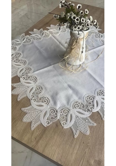 Masa Üzerine Runner, Sehpa Örtüsü Fransız Dantel Detaylı Kare 88x 88 Cm Kayla Kreme Gümüş Çok Renkli