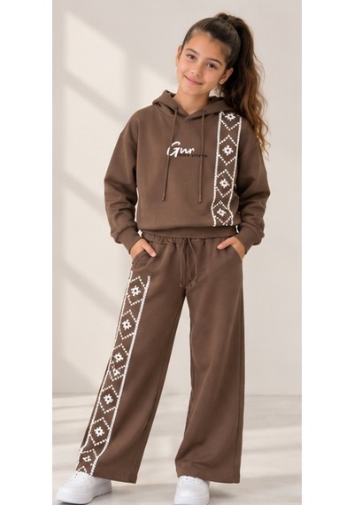 Mila Mood Kız Çocuk Kahverengi Kapüşonlu Desenli Sweatshirt Bol Paça Eşofman 2 Li Takım Mila Mood Kız Çocuk Kahverengi Kapüşonlu Desenli Sweatshirt Bol Paça Eşofman 2 Li Takım