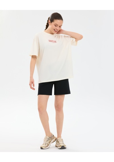 Skechers W Oversize Fit Graphic T-shirt Kadın Beyaz Tshirt S2610063-3855