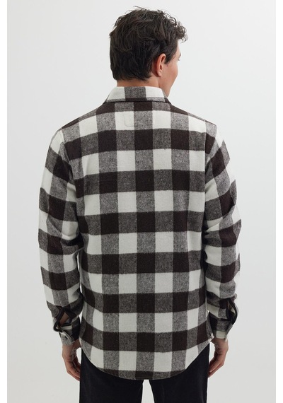 Tudors Erkek Slim Fit Dar Kesim Uzun Kollu Kapaklı Çift Cepli Kareli Kışlık Oduncu Gömlek-41623 Çok Renkli Tudors Erkek Slim Fit Dar Kesim Uzun Kollu Kapaklı Çift Cepli Kareli Kışlık Oduncu Gömlek-41623 Çok Renkli