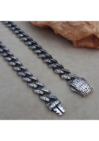 925 Ayar Gümüş Özel Kutu Kilitli Üzeri Desenli Gurmet Model Erkek Kolye 8.5 Mm
