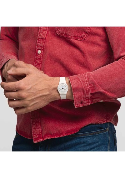 Swatch SO28W106 Kadın Kol Saati